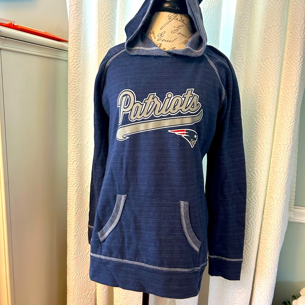 NFL Team Apparel Lightweight Sweatshirt New with tags! Size women’s large